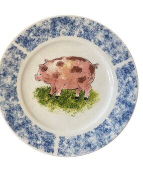 2 dinner plates, TABLETOPS UNLIMITED Country Barn Pig And Cow 10.5in Fat House